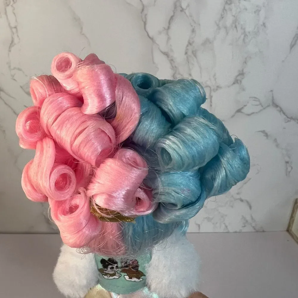 LOL Surprise OMG Sweets Doll –‎ Blue & Pink Hair